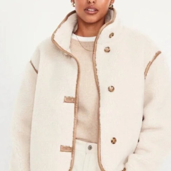 NWT Old Navy Oversized Sherpa Aviator Jacket - Picture 9 of 9